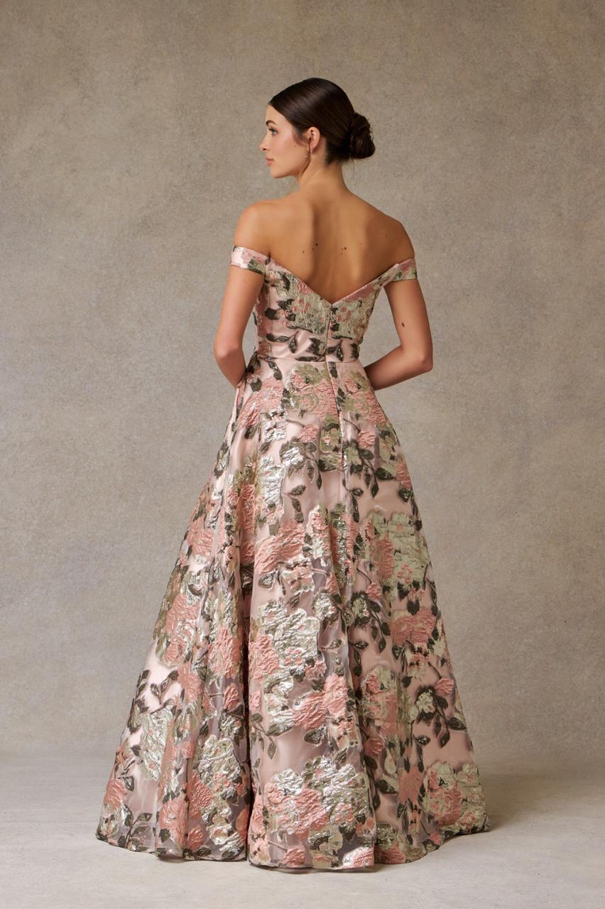 Vestido en Corte A, Cuello en V, Hombros Descubiertos con Bolsillos Laterales, Color Blush Sage Print