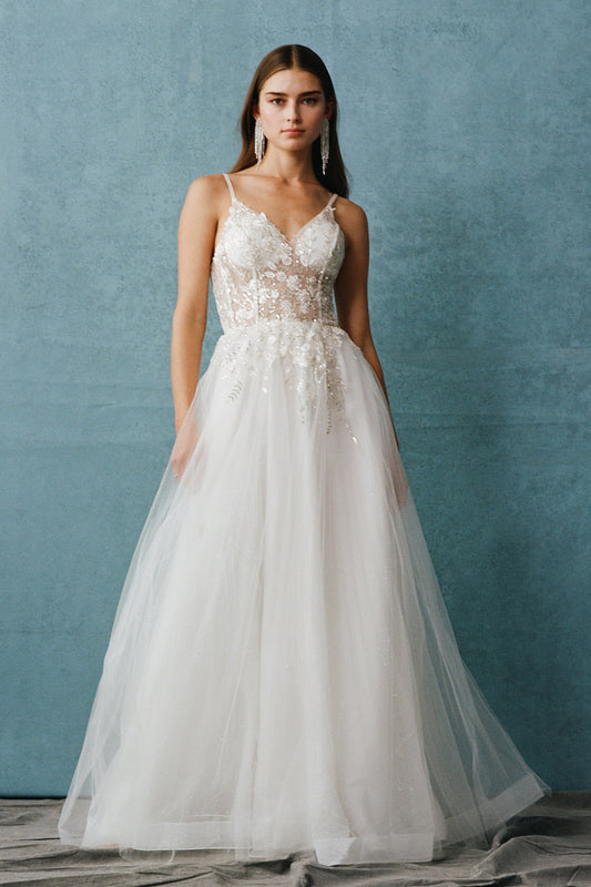 Vestido de Novia Corte en A de Tul con Encaje Bordado, Escote de Corazón y Tirantes, Color Off White