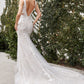 Vestido de Novia de Encaje Avery con Escote Profundo en V y Cauda, Color Off White