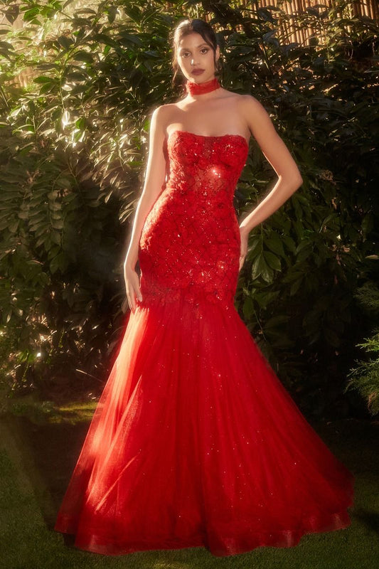 Vestido de Tul Corte Sirena sin Tirante color Rojo.