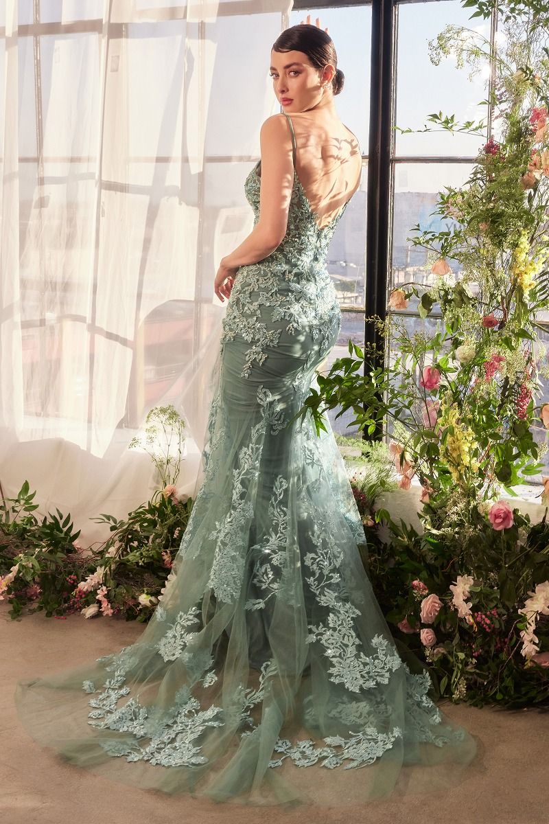 Vestido Corte Sirena Con Detalles en Encaje. (Varios Colores)