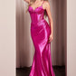 Vestido Corte Sirena  De Sáten Semi-Elástico Con Brillos Color Fuchsia.