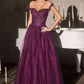 Vestido de Gala Escote con Hombros Descubiertos, Tirantes de Tul Drapeado y Corpiño Completamente Adornado (Varios Colores)