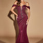 Vestido Corte Sirena, con Escote Corazón con Tirantes Caídos y Elaborados Adornos de Cristales y pedrería