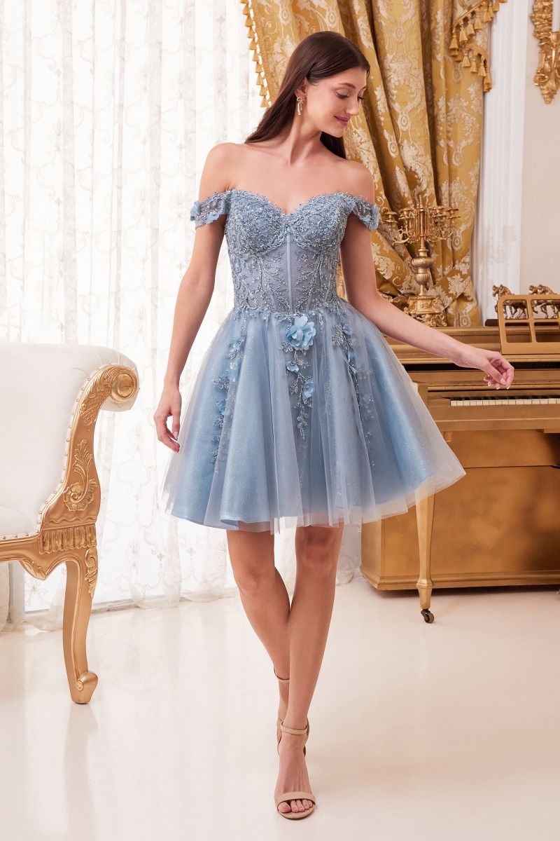 Vestido Corto al Hombro con Apliques de Encaje y Florales (Varios Colores)