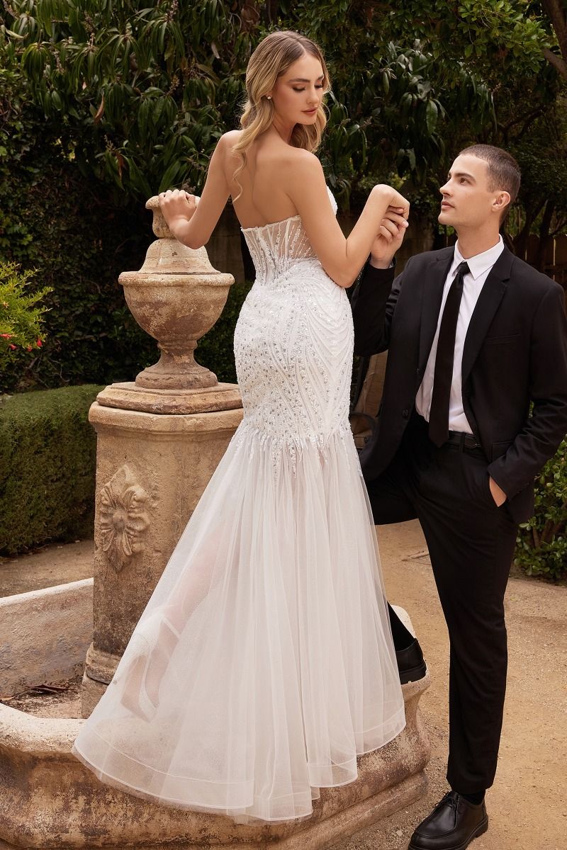 Vestido de Novia corte Sirena con Cuentas.