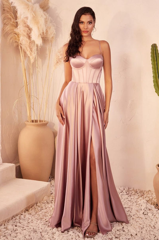 Vestido con Buster de Satín Línea A Color Mauve.