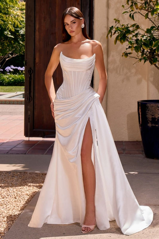 Vestido de Novia Entallado, con Escote Redondo Drapeado, Corpiño Tipo Corsé, con Detalle de Fruncido y Banda Lateral, Color Off White