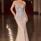Vestido Estraple con Escote de Corazón con Aplicaciones en Lentejuelas, Color Silver Nude