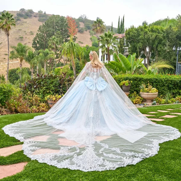 Vestido de Fiesta de Tul Bordado con Cuentas y Lentejuelas, con Capa Desmontable, Color Blue Silver