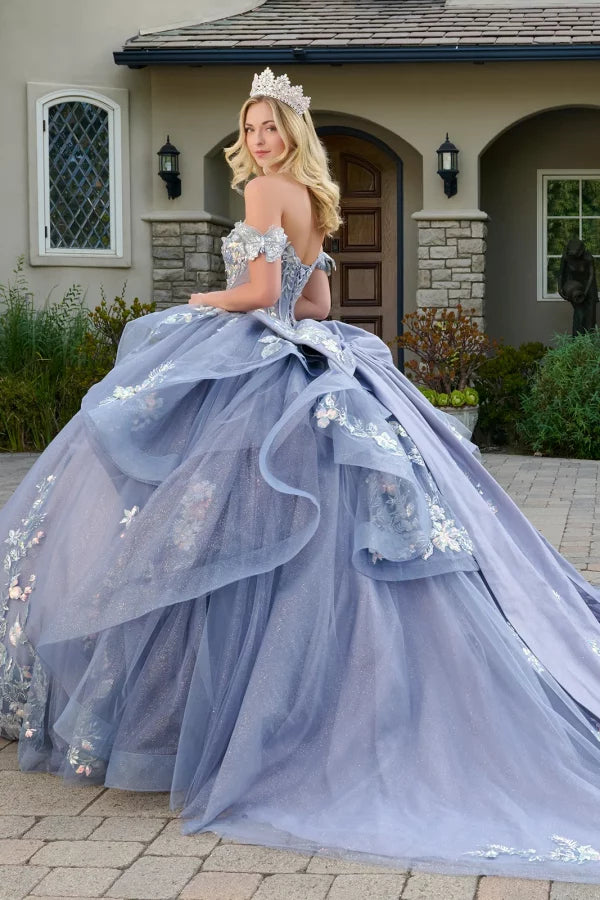 Vestido de Gala de Tul  con Aplicaciones de Mariposas en 3D con Aplicaciones y Bordados, Color Dusty Blue