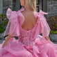 Vestido de Fiesta con Finos Tirantes Adornados con Lazos Brillantes, con Intrincados Bordados y Cuentas Brillantes, Color Pink