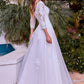 Vestido de Novia en Línea A con  Escote alto, mangas tres cuartos y espalda en V Color Off White