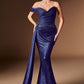 Vestido Corte Sirena Metalizado Brillante, Con Escote Corazón, Hombros Descubiertos, Banda Lateral