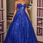 Vestido de Gala con Drapeado y Pedrería de Cristal, Falda Amplia con Acabados Brillantes, Varios Coloresl