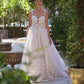 Vestido de Novia, Corte en A, Escote Corazón con Tirantes de Encaje Floral, Color Off White
