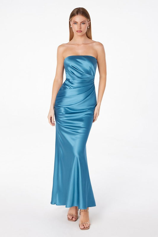 Vestido de Fiesta de satín Brilloso con escote en la Espalda (Varios Colores)