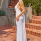 Vestido de Novia Entallado, Con Escote Halter, Espalda Descubierta y Bufanda a Juego, Color Off White