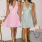 Vestido Corto con Escote Halter con Brillos (Varios Colores)