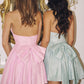 Vestido Corto con Escote Halter con Brillos (Varios Colores)