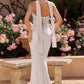Vestido de Novia Corte Recto Escote Drapeado, Detalle de Bufanda de Gasa, Delicados Detalles Drapeados en la Cadera, Color Off White