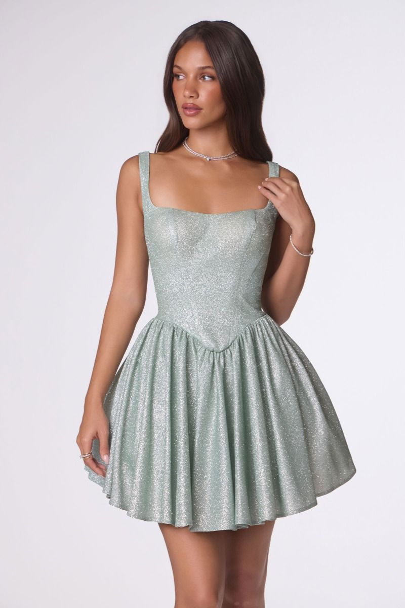 Vestido Corto en A con Brillos, con Escote Cuadrado y Corsé (Varios Colores)