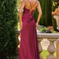 Vestido Ajustado Recto de Satén, Escote drapeado, con Fajín Lateral Fluido, Detalles Fruncidos. color Berry