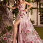 Vestido rosa floral con transparencias brillante sin tirantes escote corazón y abertura lateral