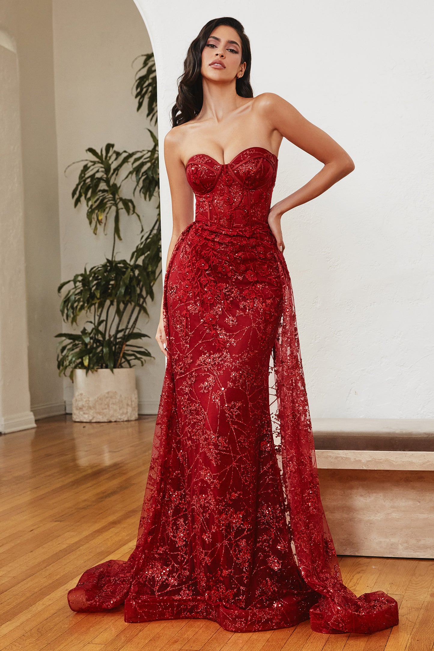 Vestido rojo ajustado de encaje y glitter con – Boutique Maria Regna
